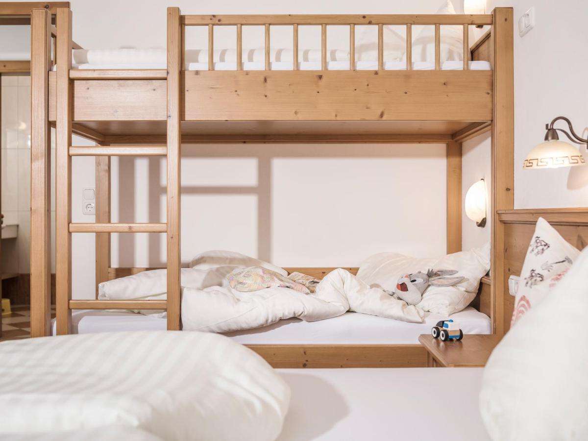 Kinderbauernhof Scharrerhof Hollersbach im Pinzgau Exteriör bild